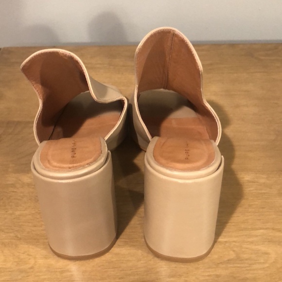 Pure Navy tam block mule heels - Picture 5 of 7